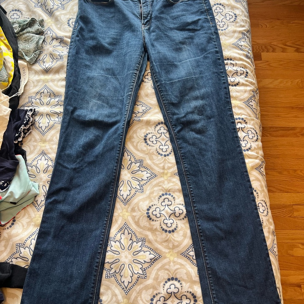 Classic Levi’s 525 straight leg size 10